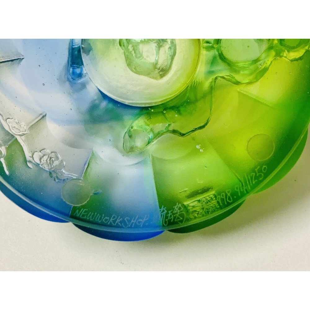 VTG '98 Liuligongfang Asian Green Blue Crystal Art Lotus Decorative Signed RARE! - Picture 9 of 12